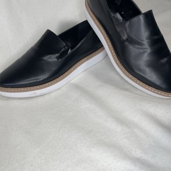 DKNY shoes slip on sneakers women 9M Pointed Toe- EUC - Picture 4 of 7